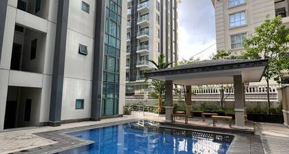 Cozy condo building with WiFi and AC in lovely Pasay