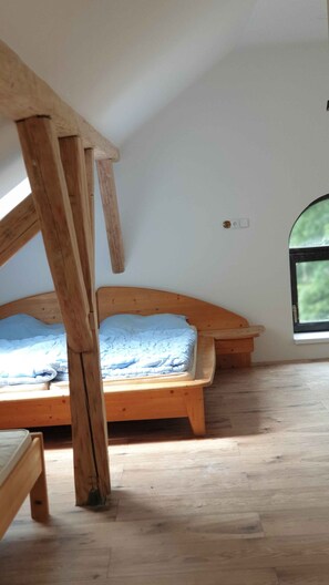 8 makuuhuonetta, ilmainen Wi-Fi