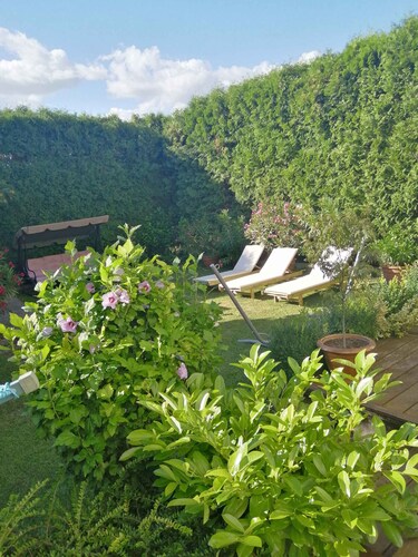 Holiday apartment with air conditioning in quiet and peaceful surroundings