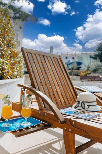 Holiday home with outdoor pool, air conditioning and sea view