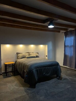 4 bedrooms, bed sheets - Creel Adobe Farm (Creel)