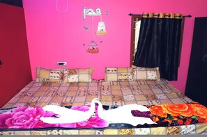 3 chambres, fer et planche à repasser, Wi-Fi, literie fournie