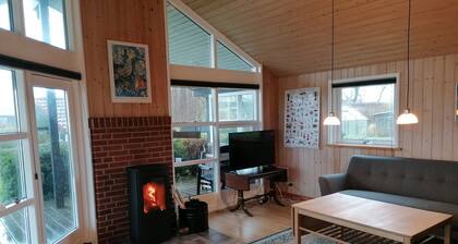Cozy summer house by the beach and forest