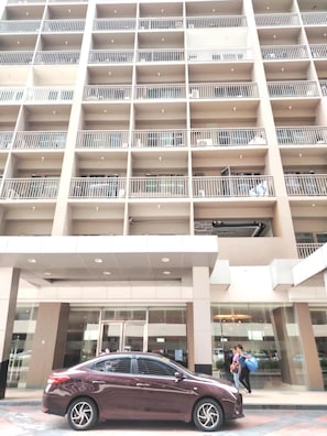 Exterior - Shawnalyn condotel at Mall of Asia,Philippines (Pasay)