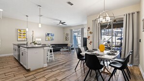 Dining - Beautiful Townhouse 4Bed/3Bath/Pool/5Min Disney (Kissimmee)