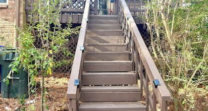 Cozy one level, 2 BR, 2 Bath TH in charming wooded community. Perfect location!