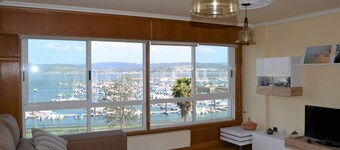 Cozy apartment with views in Sada