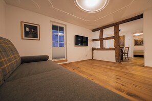 TV - Modern Old Town Juwel (Buchen)