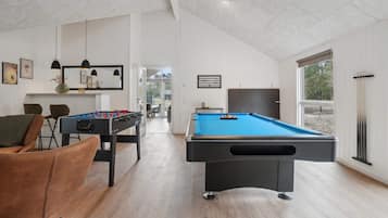 House | Games room