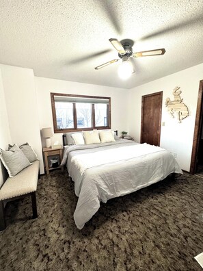 3 makuuhuonetta, ilmainen Wi-Fi, vuodevaatteet