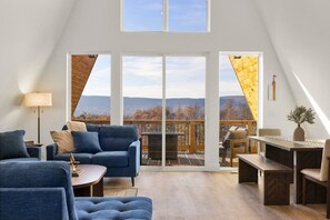 Smart-tv en een open haard