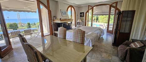 4 bedrooms, free WiFi