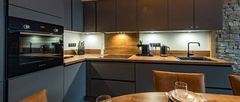 Fridge, oven, dishwasher, toaster
