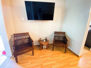 Condo, 2 Bedrooms | Living area