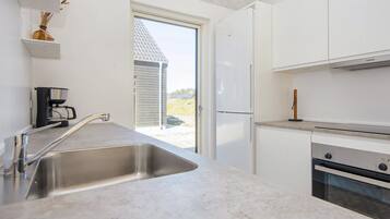 Køleskab, kaffe-/temaskine