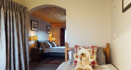 An idyllic Countryside Cottage Stay, near the Sea