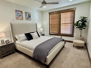 3 bedrooms, iron/ironing board, travel crib, free WiFi