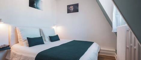 1 bedroom, desk, iron/ironing board, travel cot