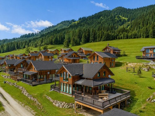 Luxury chalet with sauna close to the ski lifts