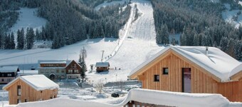 Luxury chalet near ski lift with sauna
