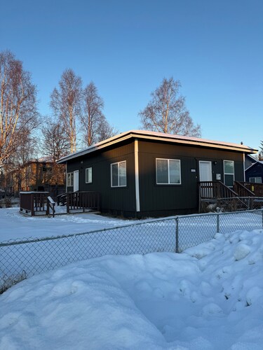 Modern 2 Bedroom house in ANC