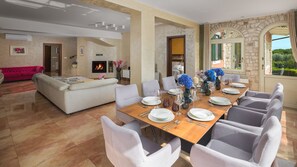 Dining - Villa Omo by Villas Guide (Pula)