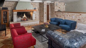Interior - Villa Omo by Villas Guide (Pula)