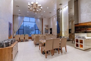 Restaurant -  Hotel KK By Spree Rajkot (Rajkot)