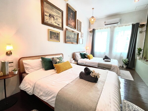 2 bedrooms, iron/ironing board, free WiFi