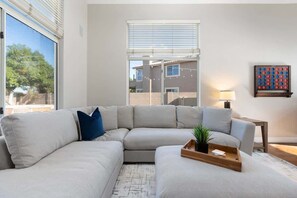 Smart TV, fireplace - Golf Course Oasis | Pool, Spa, EV & Family Fun (Goodyear)