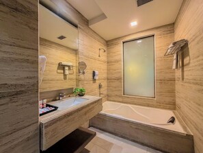 Premium Room | Bathroom