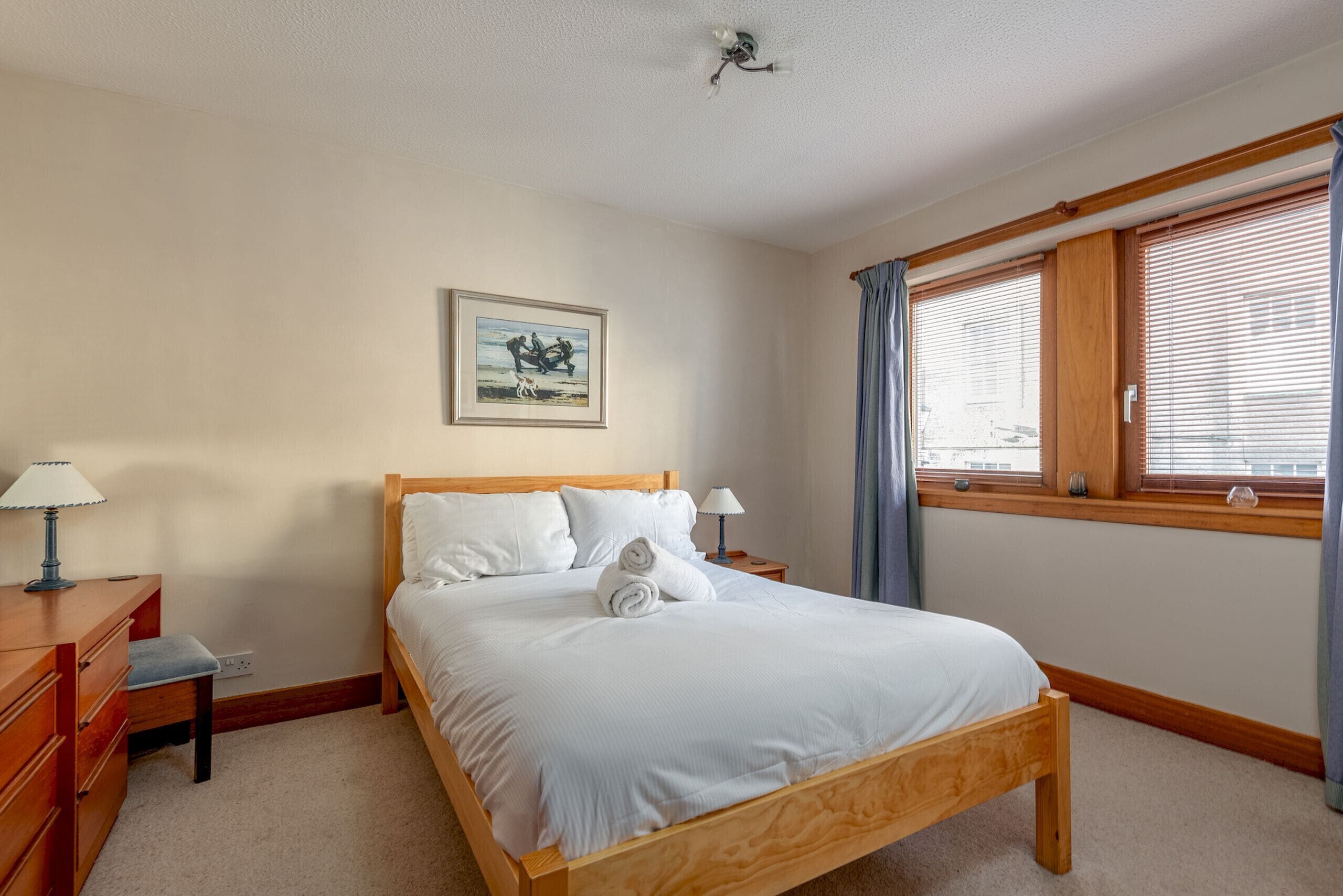 1 多间卧室、熨斗/熨衣板、免费 WiFi、床单