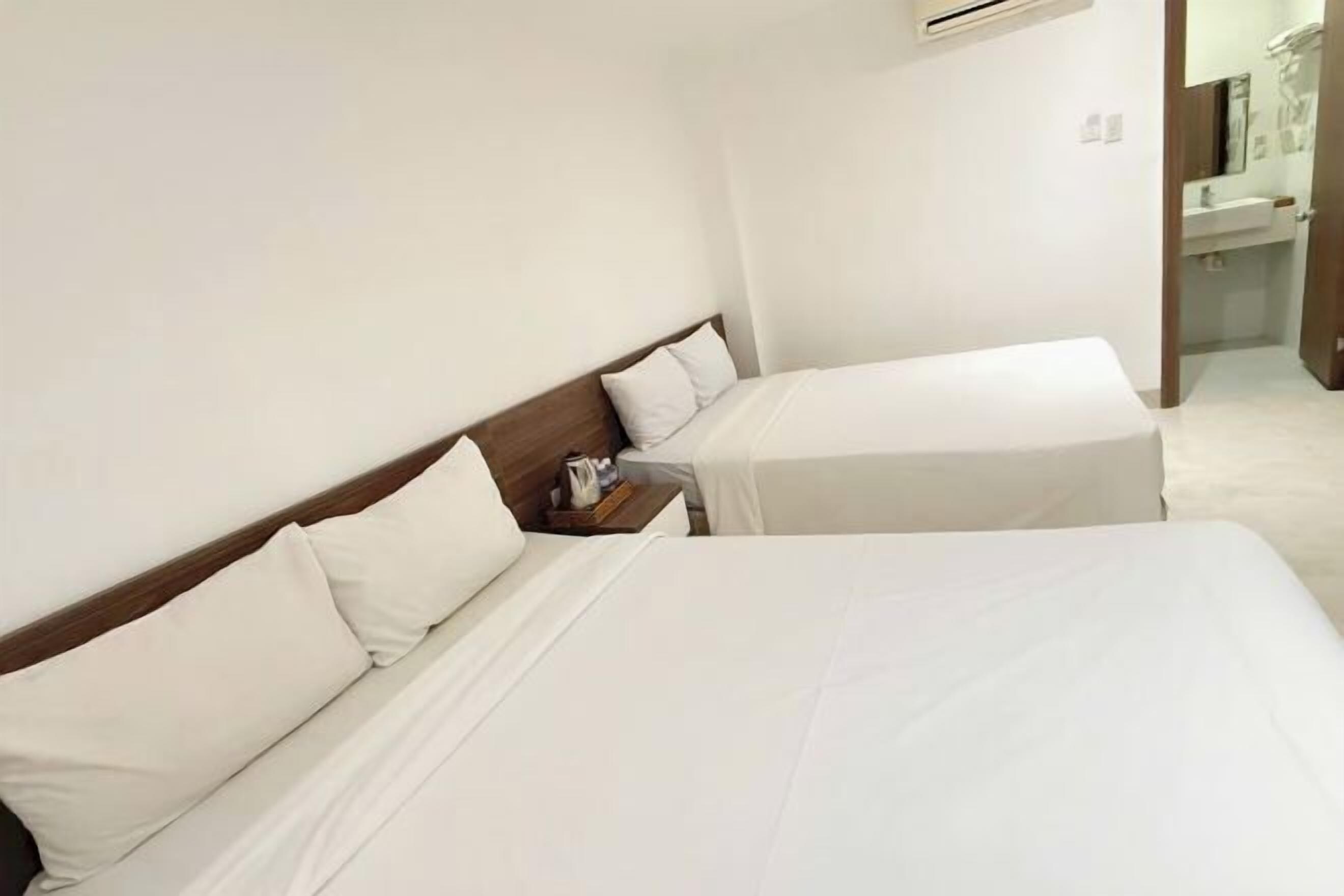 Safe på rommet, blendingsgardiner, lydisolert og wi-fi (inkludert)