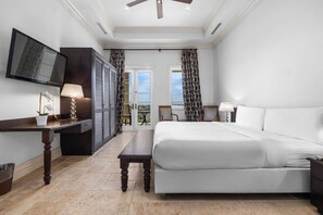 3 Schlafzimmer, Zimmersafe, Schreibtisch, Bügeleisen/Bügelbrett