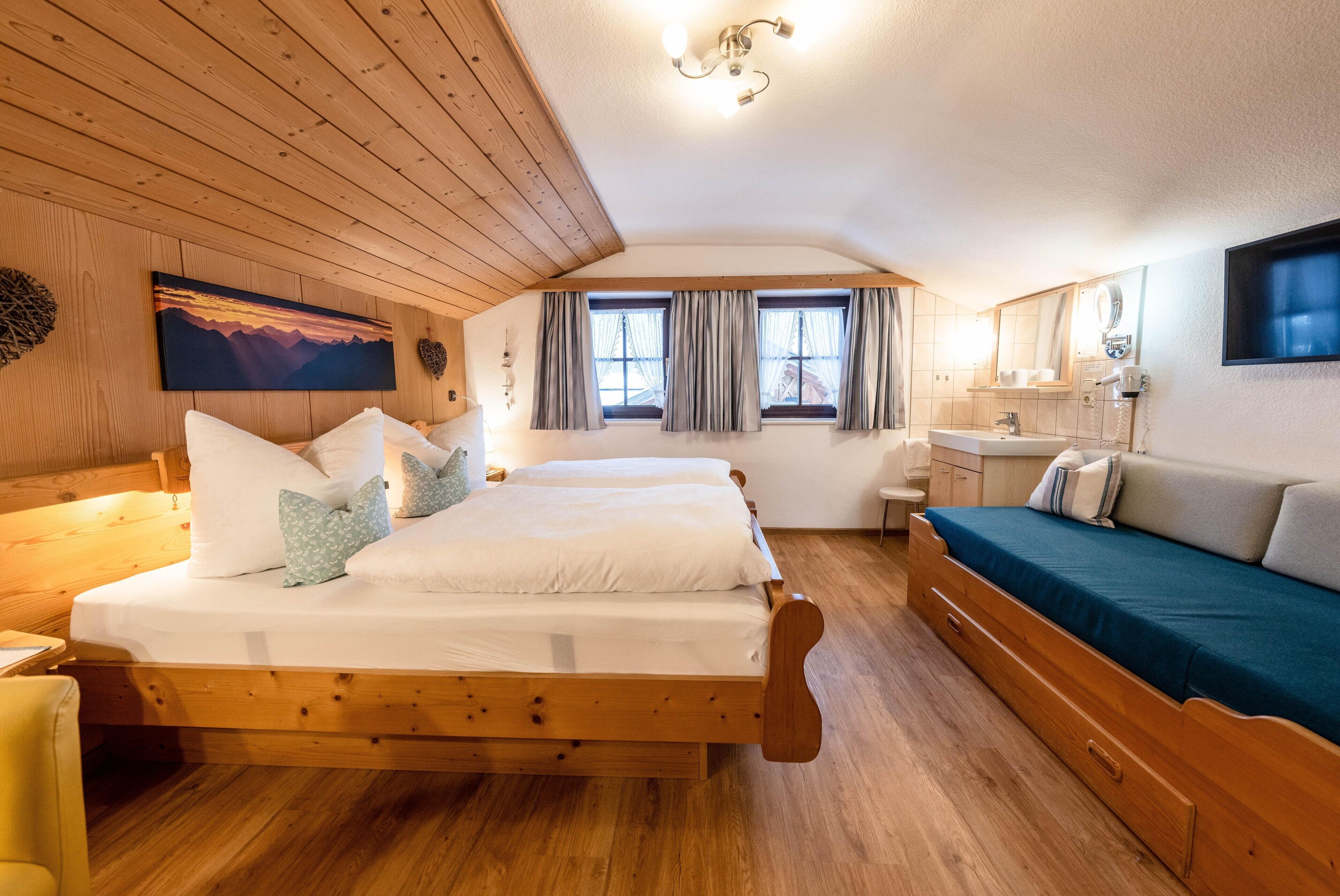 1 bedroom, free WiFi, bed sheets