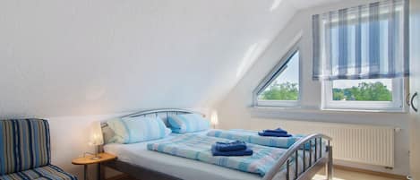 2 makuuhuonetta, silitysrauta/-lauta, ilmainen Wi-Fi, vuodevaatteet