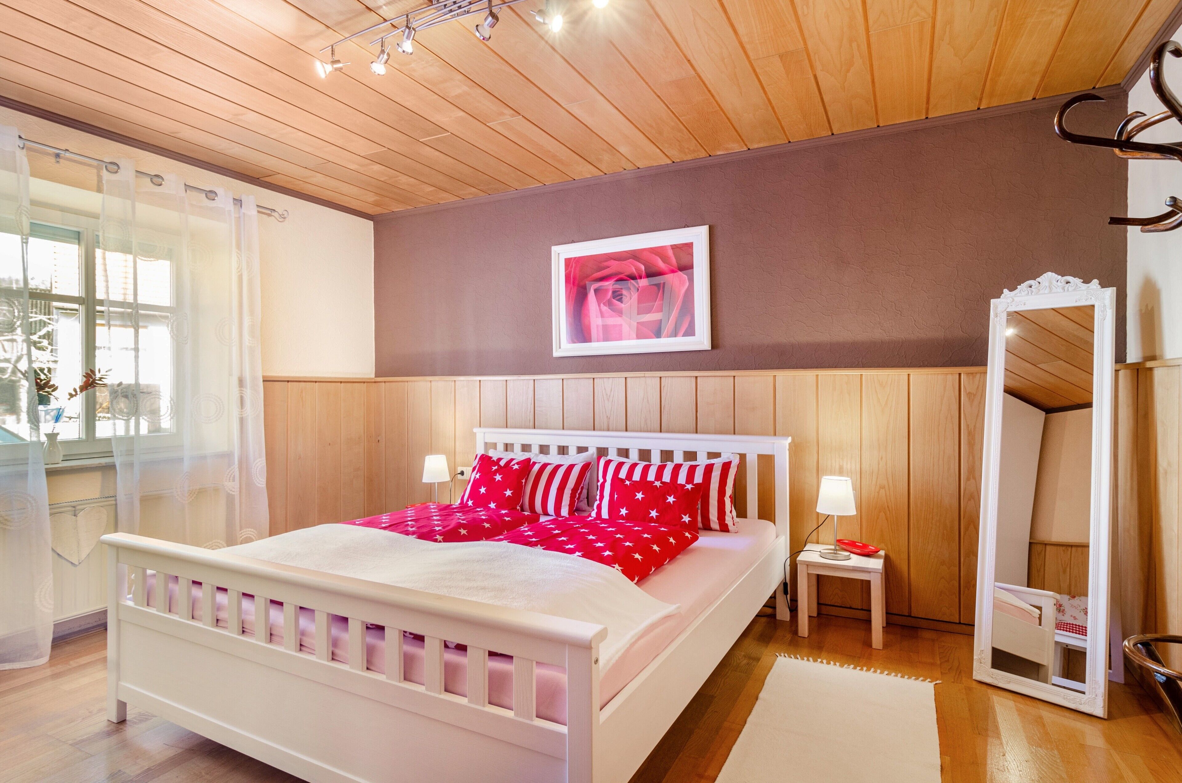 1 habitación, tabla de planchar con plancha, wifi gratis y ropa de cama 