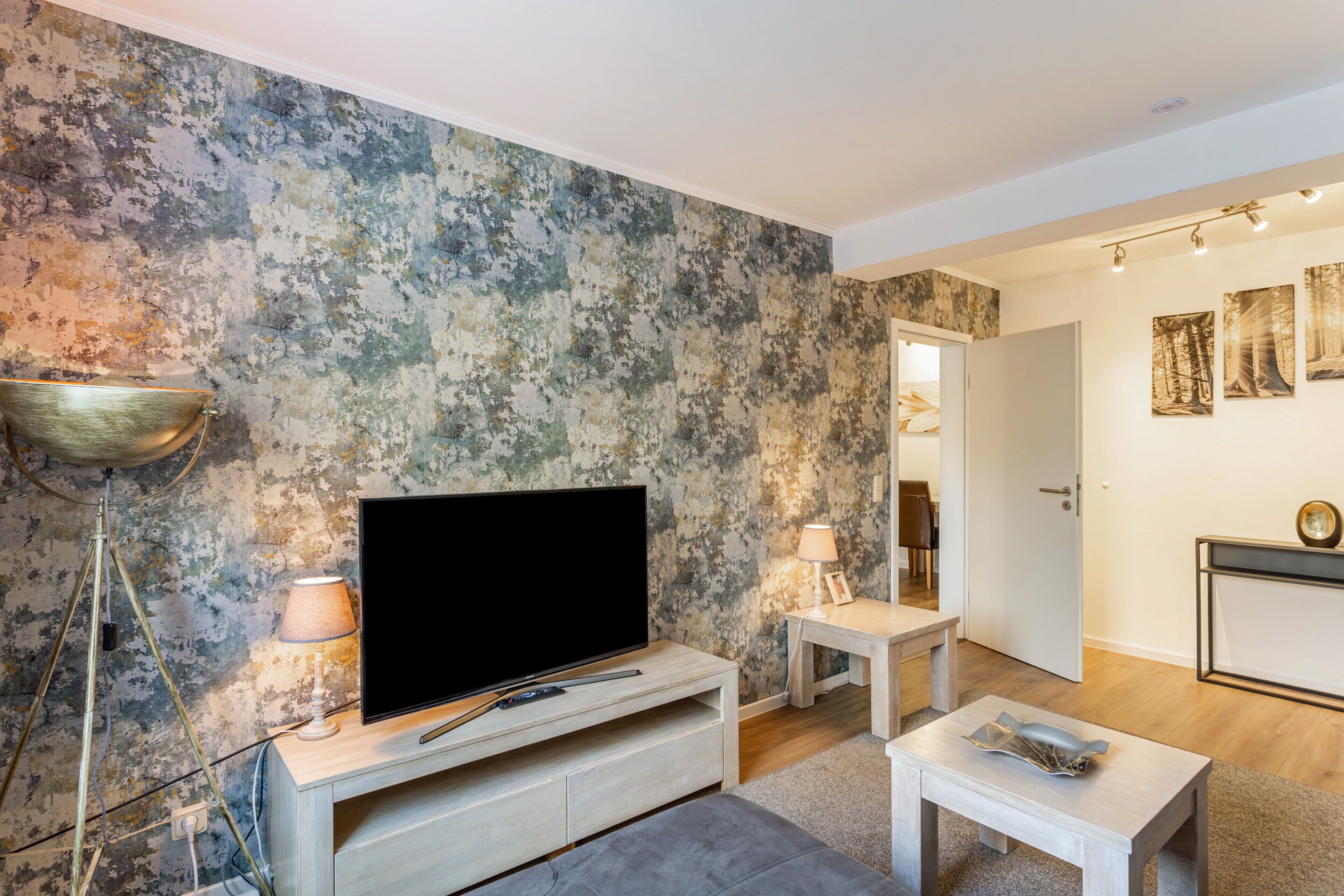 Fernseher