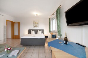 1 chambre, accès au Wi-Fi (inclus), literie fournie