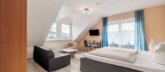 Apartment 'Fewo Goofy' with Mountain View, Private Garden and Wi-Fi