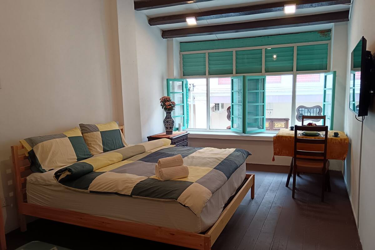 Habitació doble de luxe, 1 llit de matrimoni gran, no fumadors, bany privat | Equipament de l'habitació