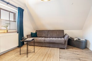 TV - Apartment “Cosy in Soltau” with Private Terrace, Wi-Fi, and Air Conditioning (Soltau)