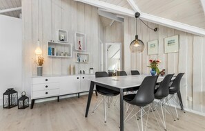 Dining - Gorgeous home in Grenaa with WiFi (Grenaa)