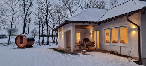 Holiday Home 'Q1' with Private Terrace, Private Garden and Wi-Fi