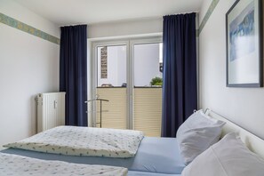 1 bedroom, free WiFi, bed sheets