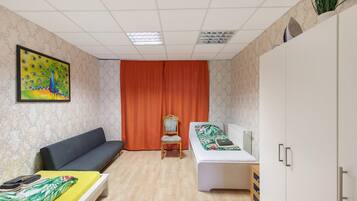 1 bedroom, iron/ironing board, free WiFi, bed sheets