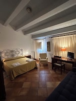 Appartamento Standard, vista giardino | 1 camera, biancheria da letto ipoallergenica, una cassaforte in camera