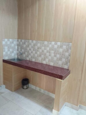 Standard Room, City View | Private kitchen - Banaras Home Stay By GRB (Varanasi)