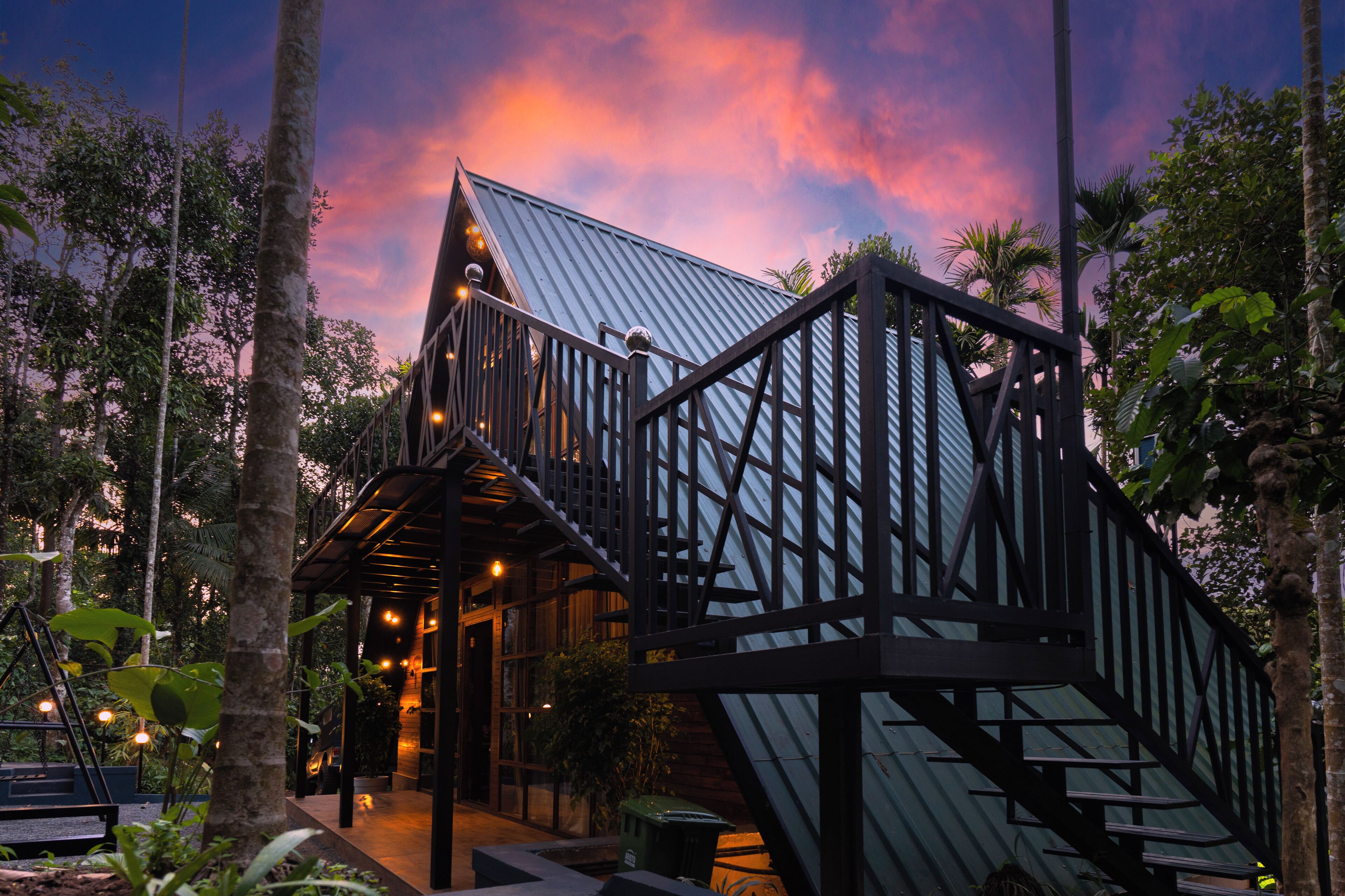 Luxury Villa | Egyptian cotton sheets, premium bedding, down duvets, memory-foam beds