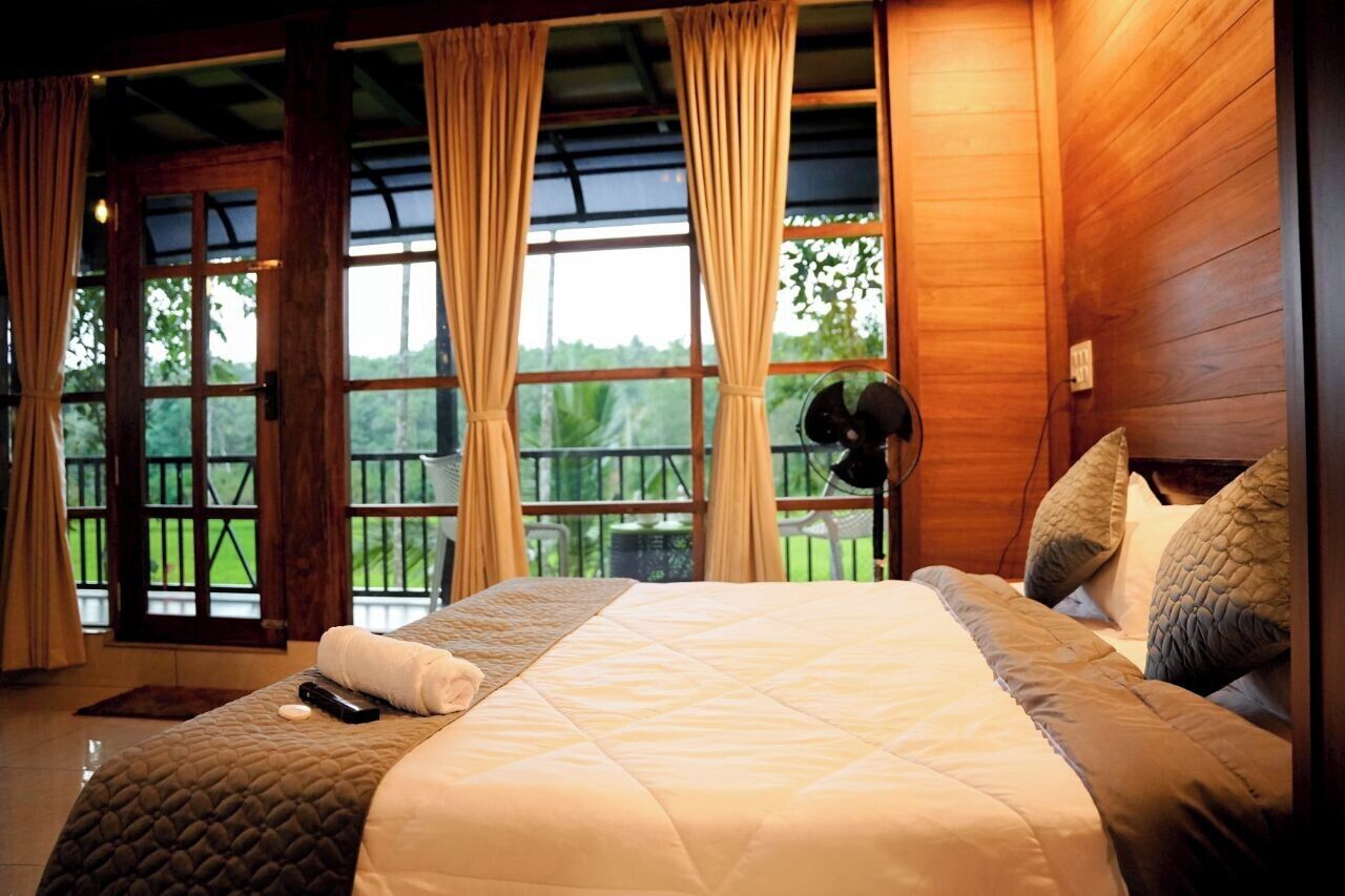 Egyptian cotton sheets, premium bedding, down comforters